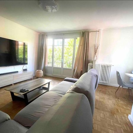 Modern 2 Bedroom Apartment Near Paris Metro, Giant Flat Screen Tv 85 Inches, Balcony, Free Parking Ivry-sur-Seine Eksteriør billede