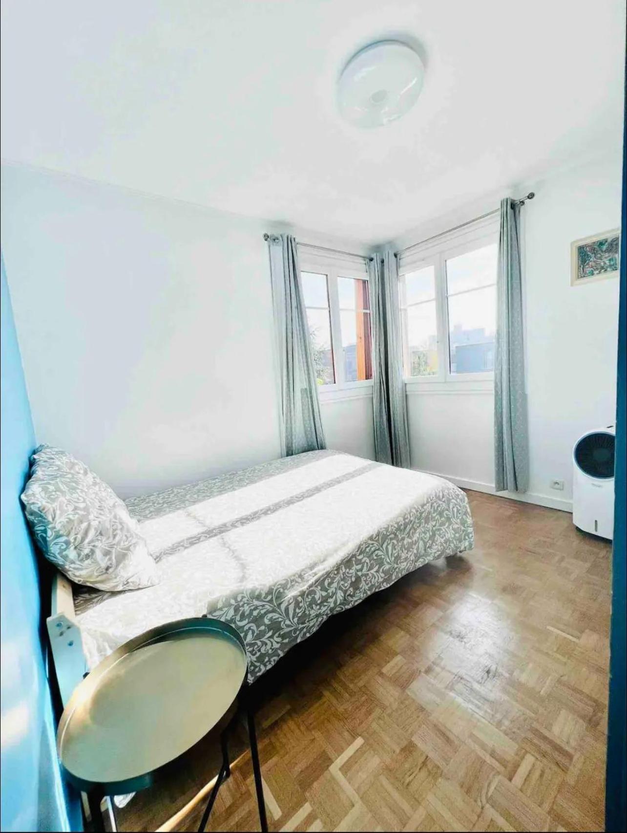 Modern 2 Bedroom Apartment Near Paris Metro, Giant Flat Screen Tv 85 Inches, Balcony, Free Parking Ivry-sur-Seine Eksteriør billede
